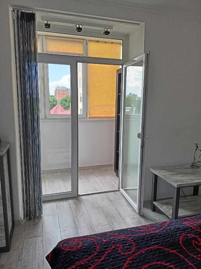 איוונו-פרנקיבסק Home In Center With Jacuzzi מראה חיצוני תמונה
